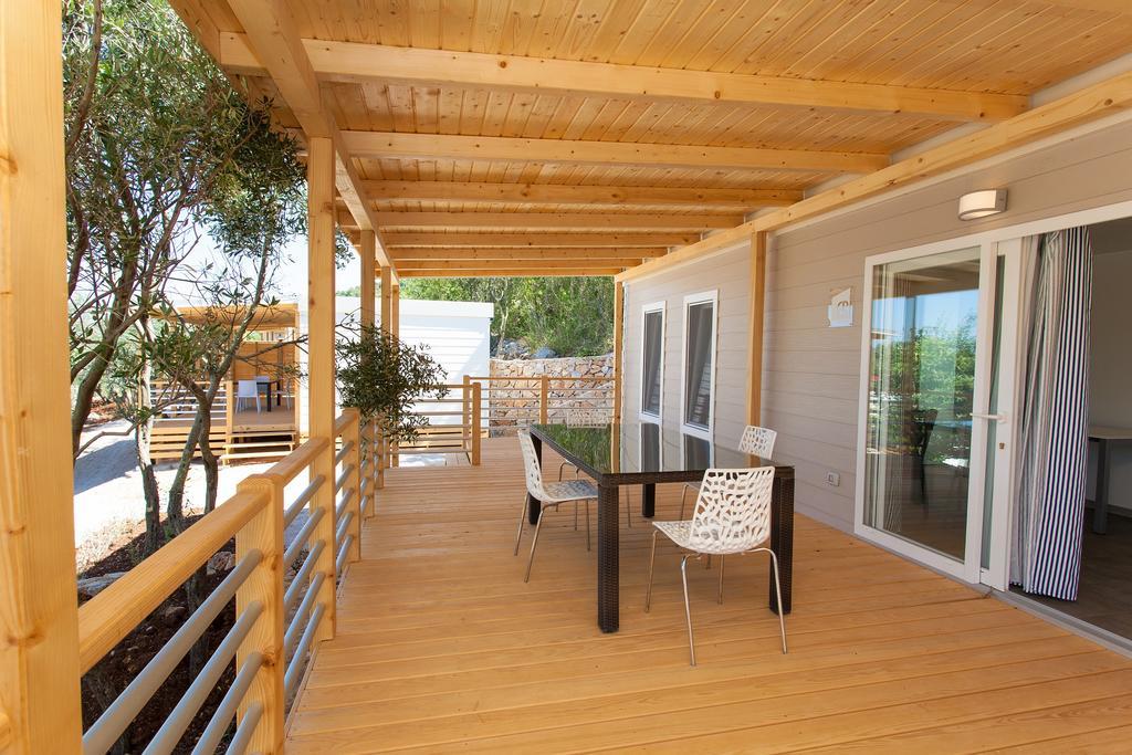 Mobile Homes And Apartments St,Denis Punat Exterior foto