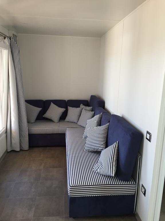 Mobile Homes And Apartments St,Denis Punat Exterior foto
